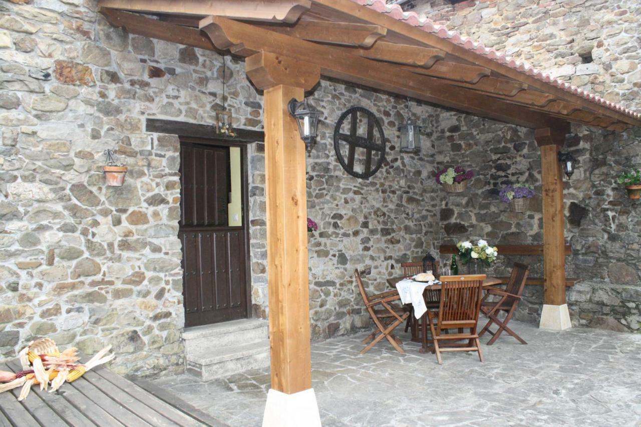 Casa Rural La Xiarapina Serrapio Ngoại thất bức ảnh